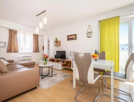 Bright Apartament Zadar
