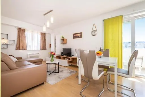 Bright Lägenhet Zadar