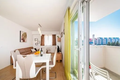 Bright Lägenhet Zadar